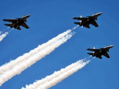 空军将招收第12批女飞行学员 可进北大清华培养