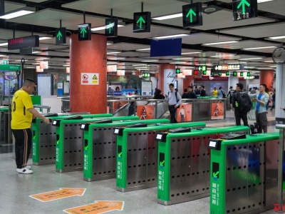 深圳地铁所有闸机均可扫码过闸了！
