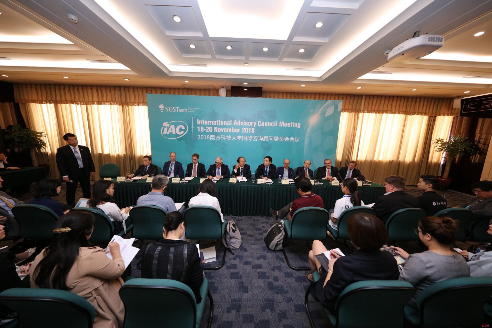 14名国际一流大学校长来深，为这所学校提了这些建议……
