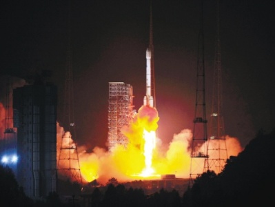 我国成功发射试验六号卫星 搭载发射4颗微纳卫星