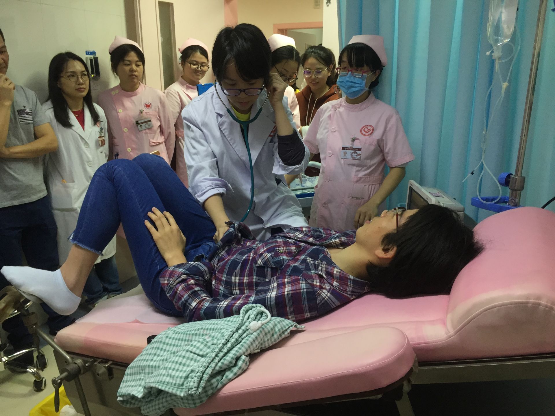 提升患者就医体验！龙岗妇幼开展“换位就医”活动