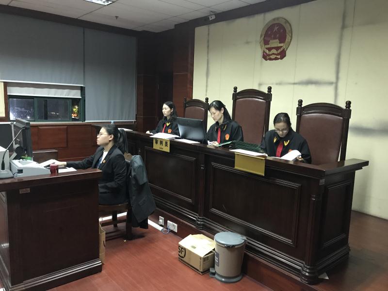 23名教练追讨工资！宝安法院夜间法庭高效化解劳动争议案