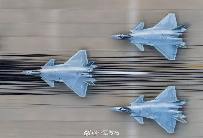 人民空军，生日快乐！