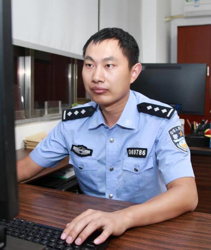 崔浩：做忠诚执法卫士
