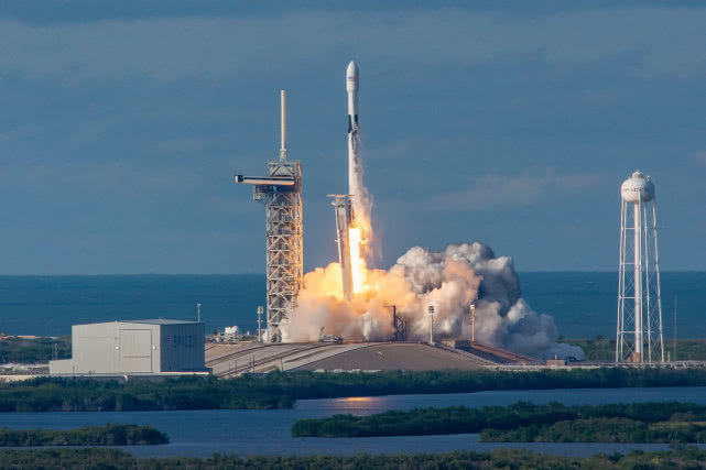 SpaceX放弃“猎鹰”9升级 发力下一代大推力火箭
