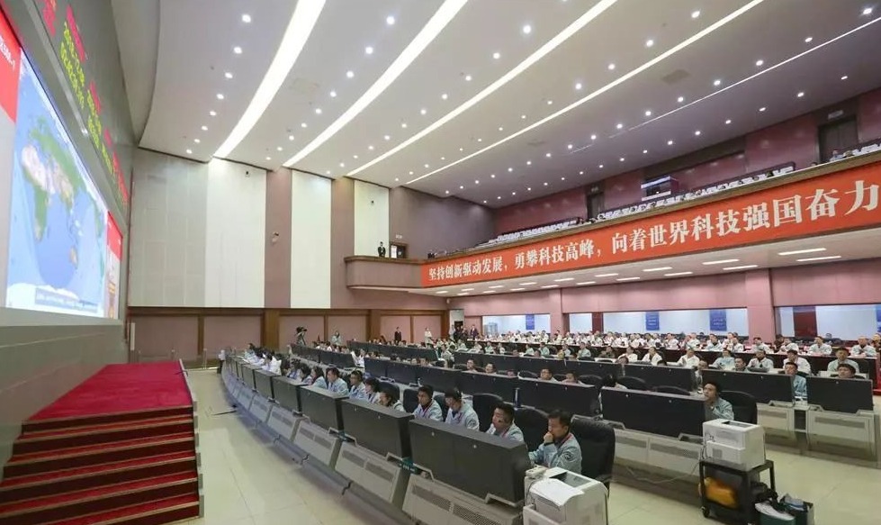 嫦娥四号最新动态：近月制动，进入环月轨道