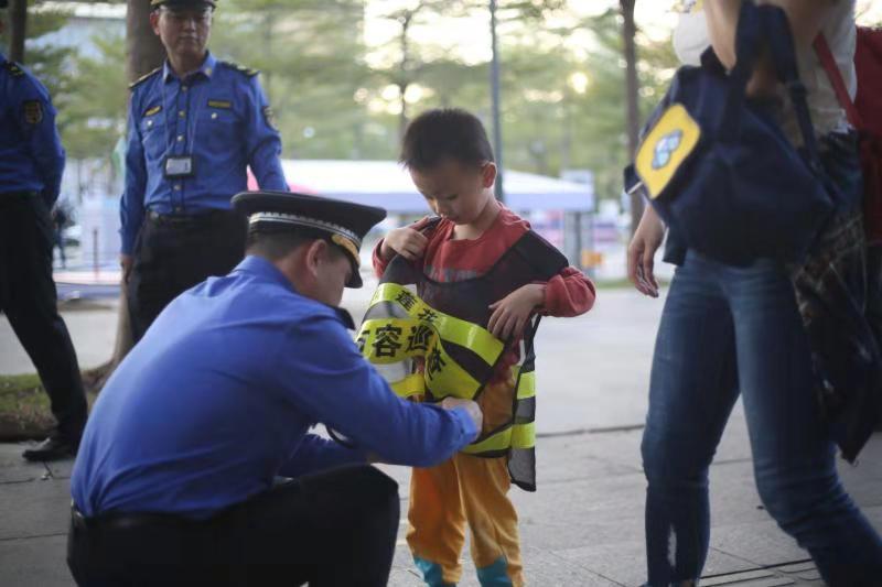 当城管是种什么体验？一个多小时的“角色换位”就有这么多感受