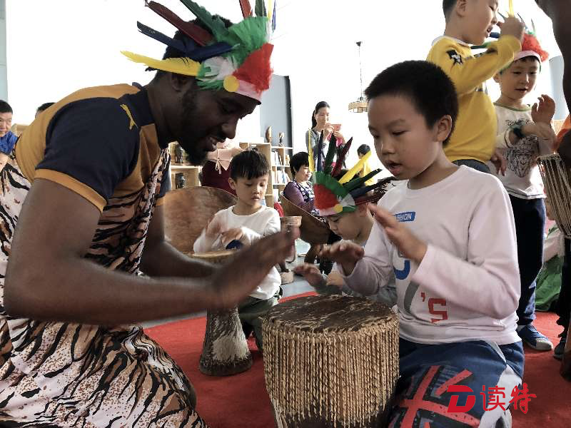 夏至般的冬至日，孩子们在“非洲”玩嗨了