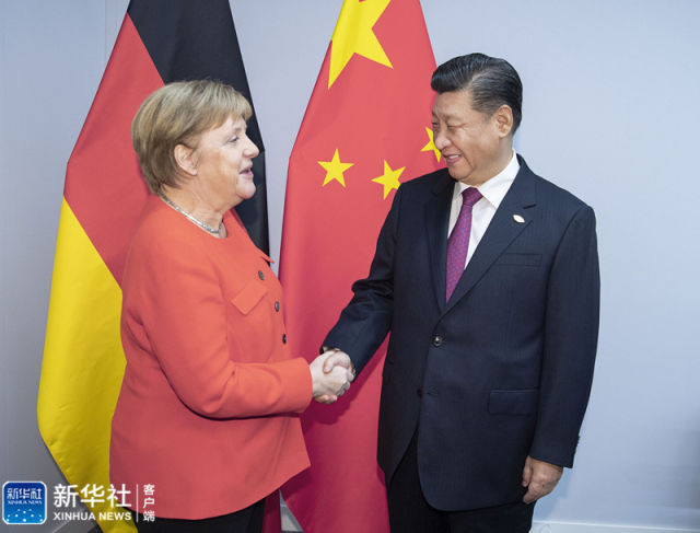 习近平会见德国总理默克尔   