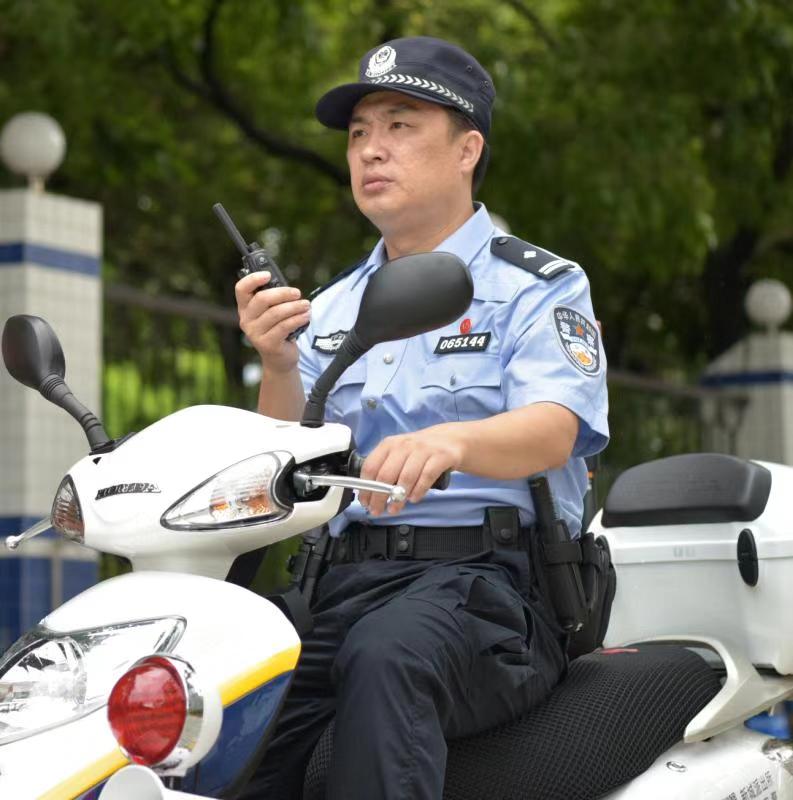 每日警星 | 张海堂：危急关头英勇夺刀