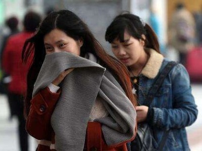 广东气温最高降5℃，粤北最低8℃，珠三角最低温普遍跌破20℃