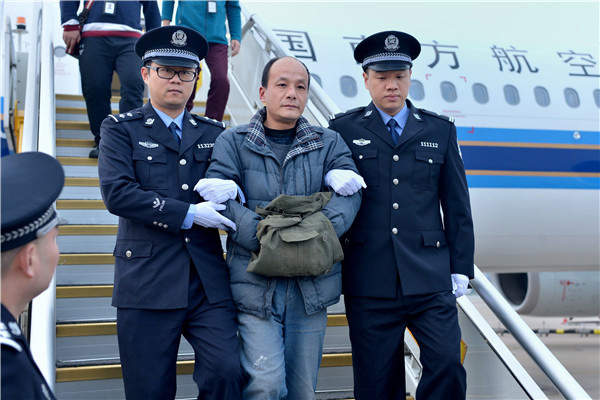 “红通人员”周骥阳被公诉：诈骗1.2亿，潜逃9年被抓获