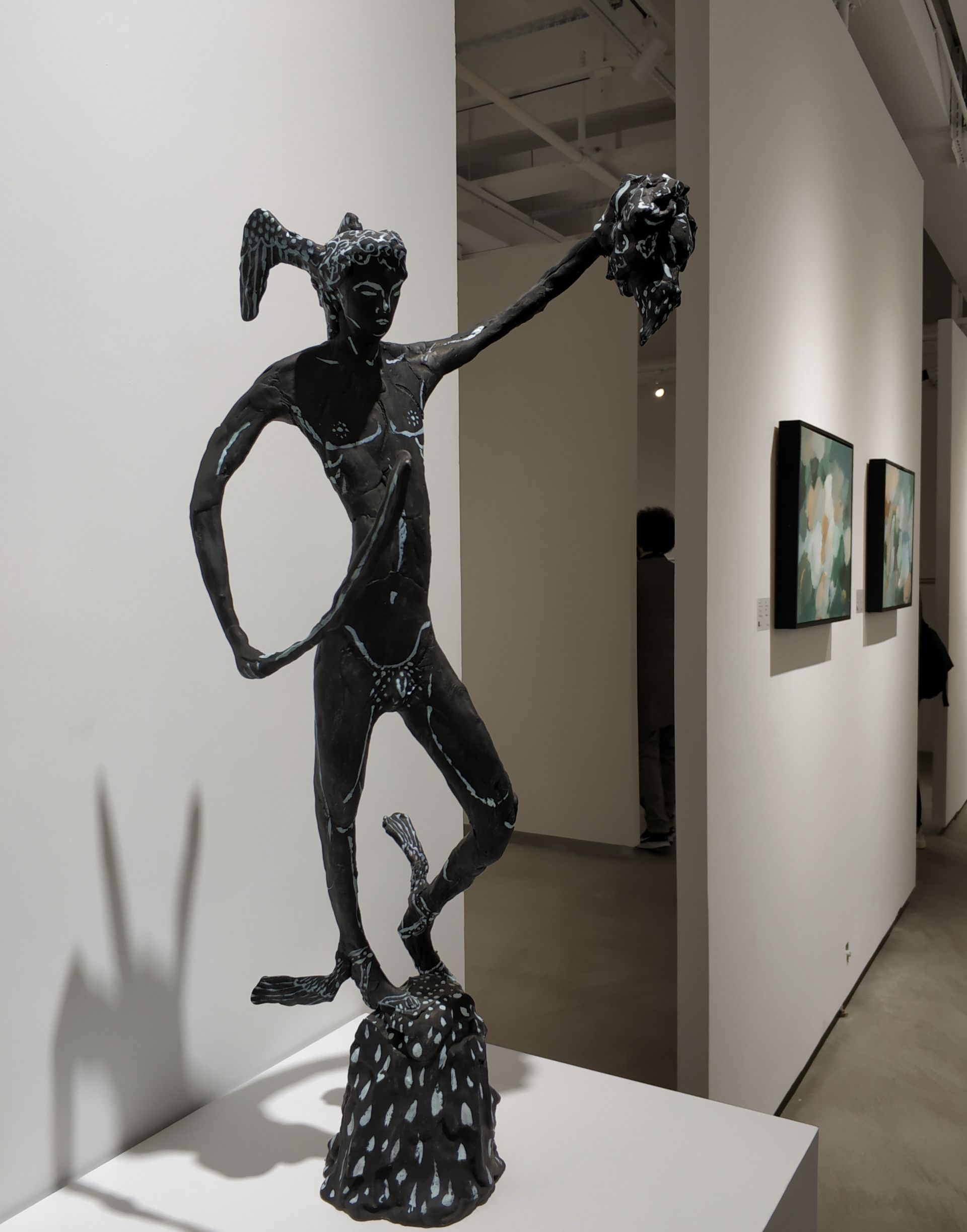 看展｜“艺术在场”展览带你零距离邂逅艺术