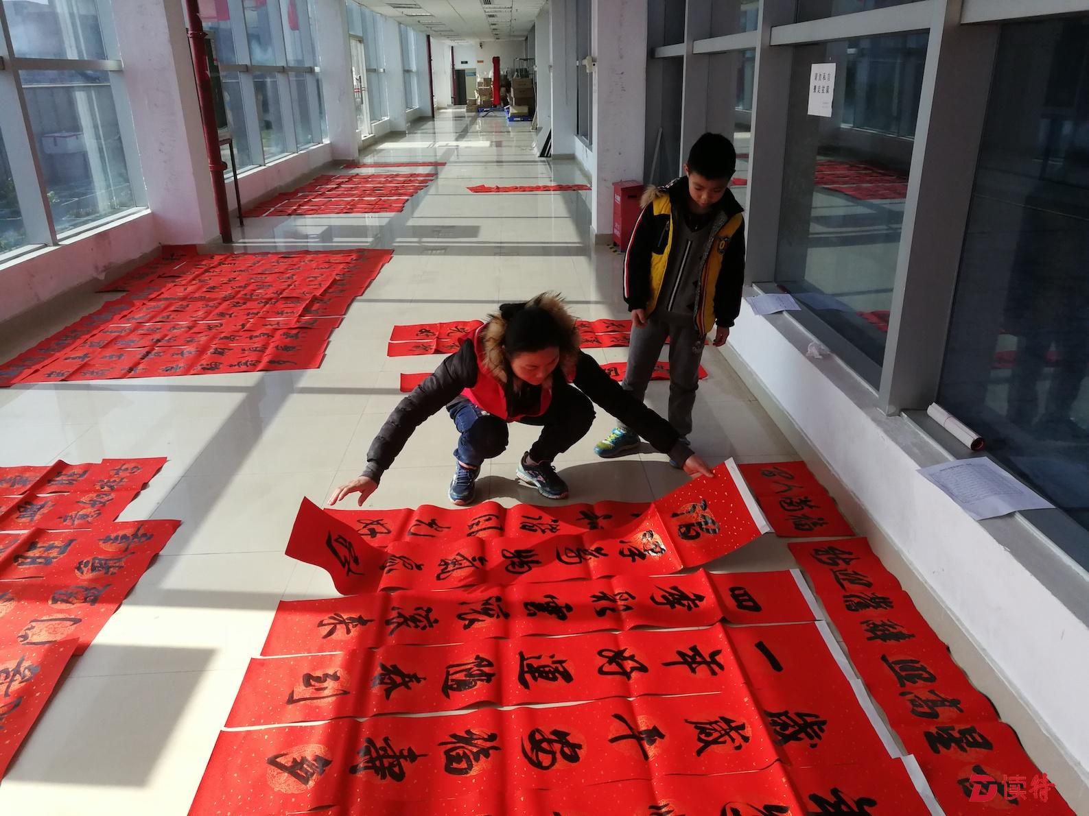 “2019年新春送春联进万家”活动  走进龙岗龙城街道