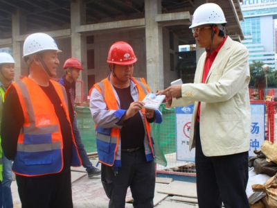 南山区安委办主任李建新到建筑工地和城中村检查安全生产