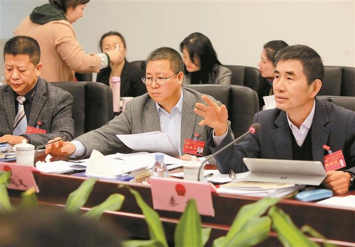 代表委员热议如何落实“十个方面先行示范”