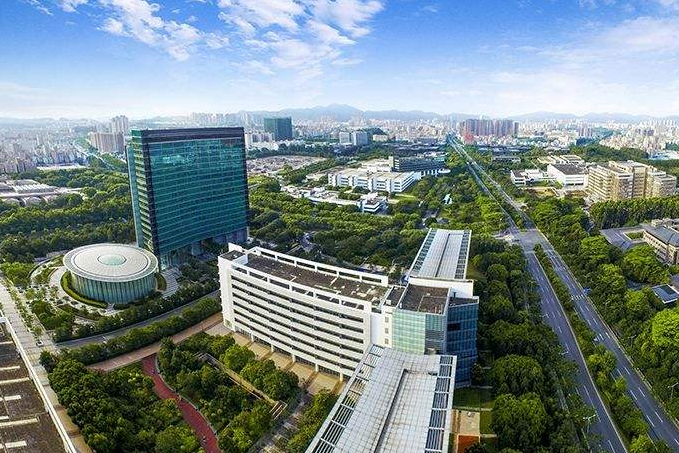 拓展产业空间 推动龙岗“工业上楼”  