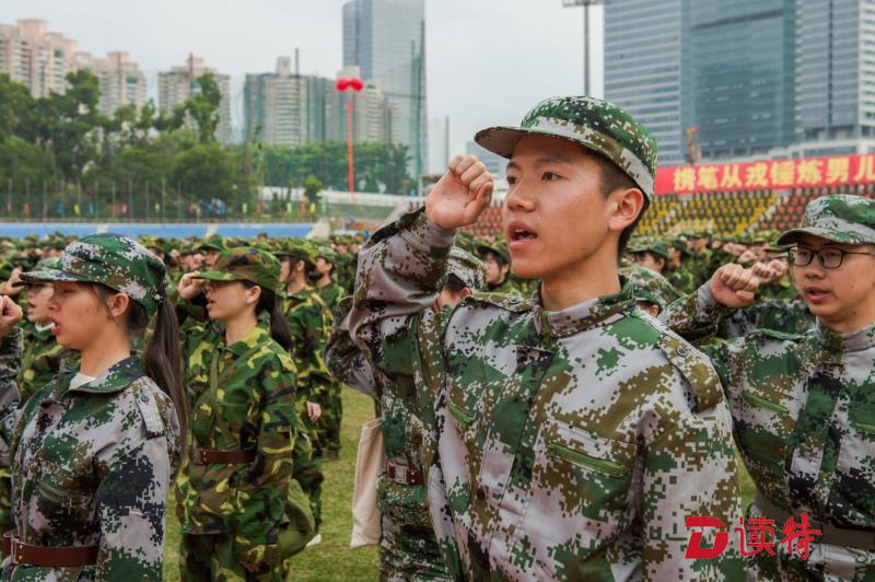 好儿郎携笔从戎！深圳想当兵的大学生可以报名了