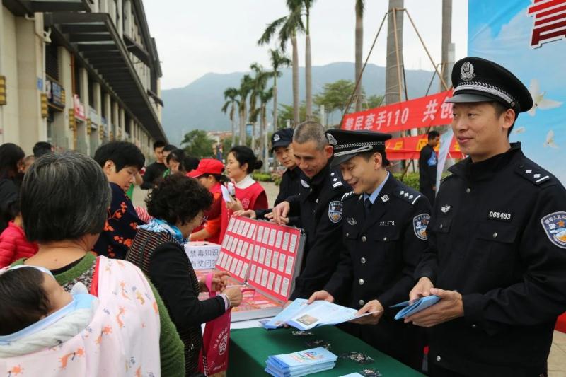 你真的会打“110”电话吗？大鹏警察蜀黍现场教学 