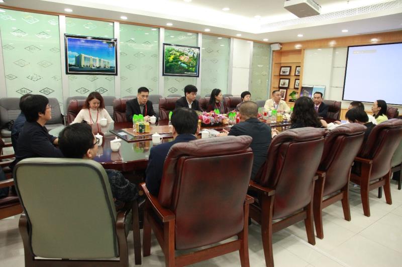 当好安全监督员 横岗人大代表走访调研企业