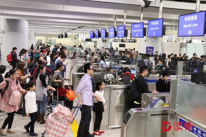 大年初一西九龙边检站口岸出入境旅客超3.2万人次