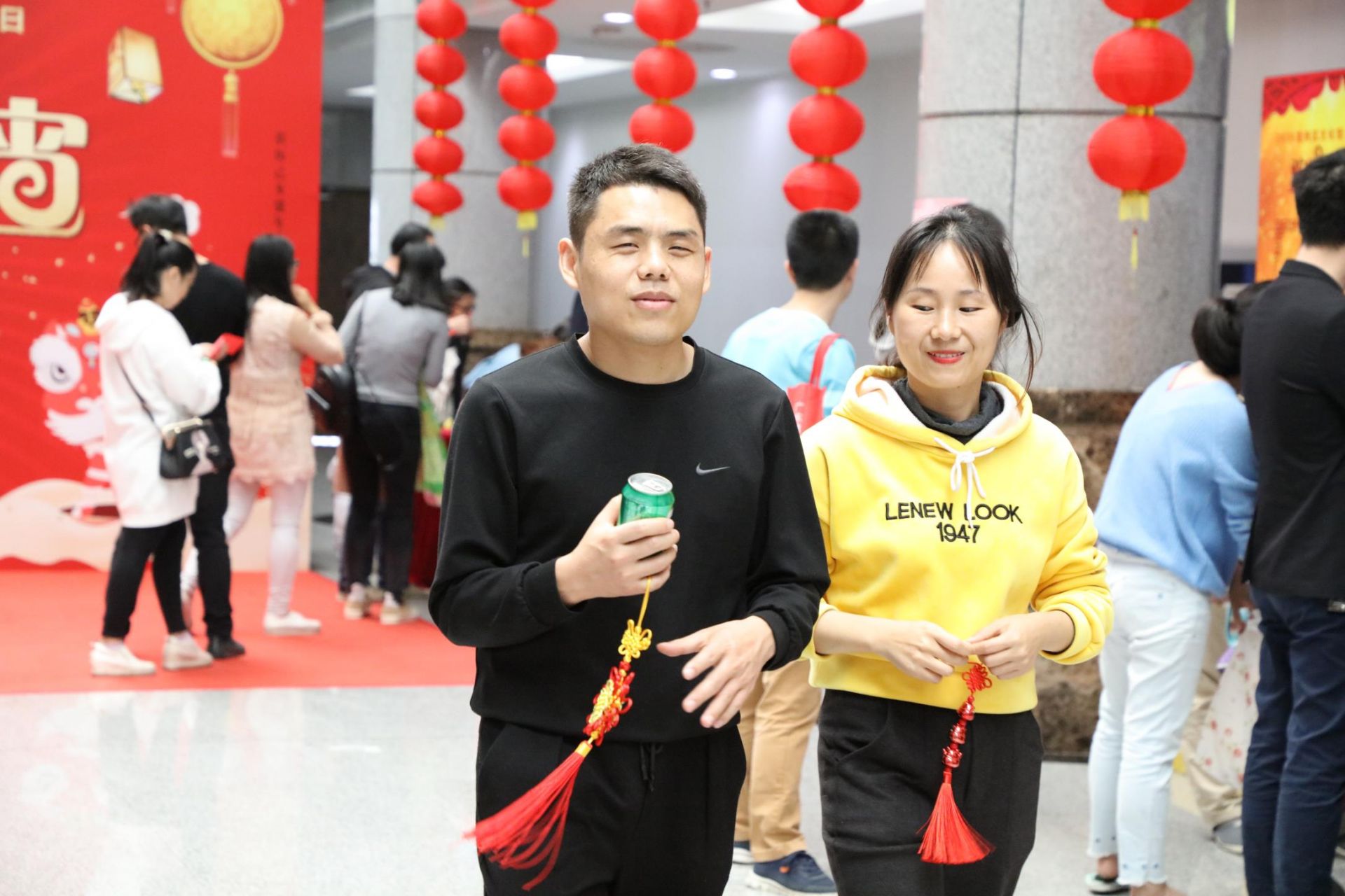 猜灯谜赏花灯！龙岗市民提前欢度元宵佳节