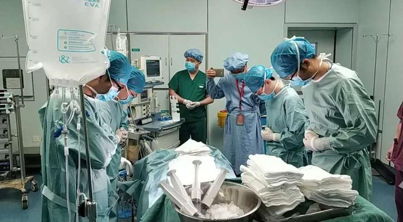 这位热心助人的市民，在中大八院完成一生最后善举