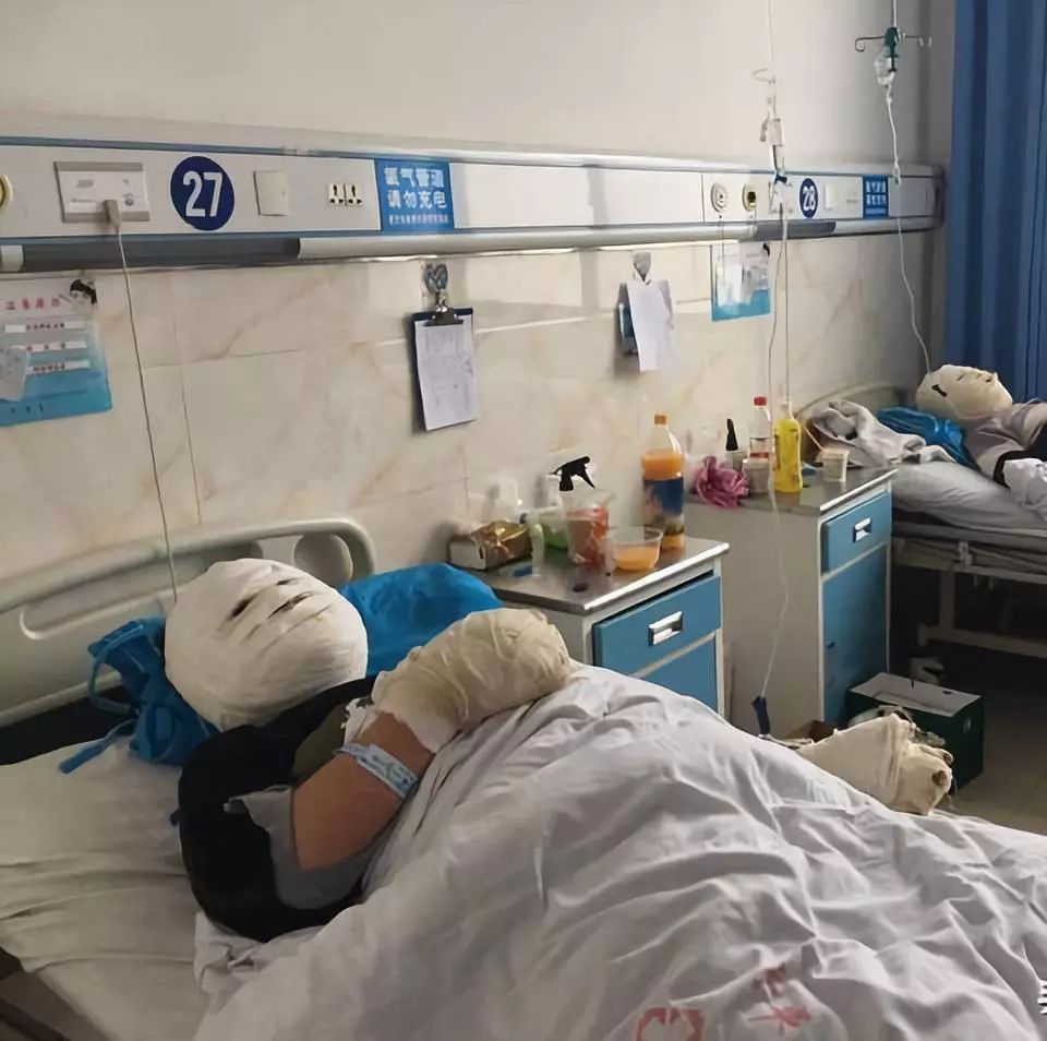电梯内6人被炸伤，元凶居然是这个儿童玩具！
