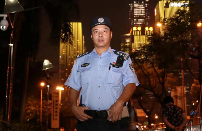 每日警星 | 郑旭升：“做基层工作贵在持之以恒”