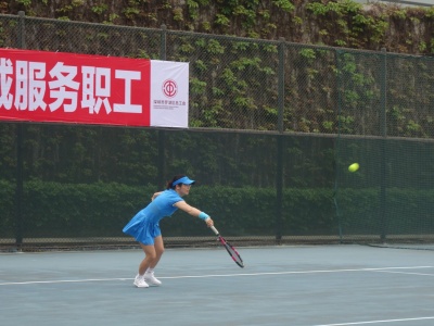 罗湖区总工会组织辖区32支队伍开展职工网球比赛
