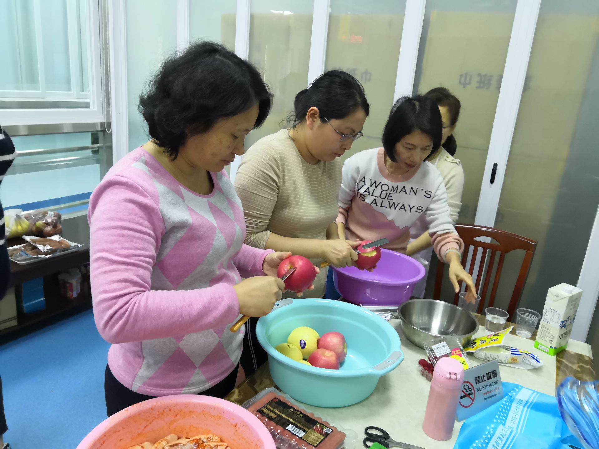 学技能，品美食——马峦街道职康中心居家康复训练启动  