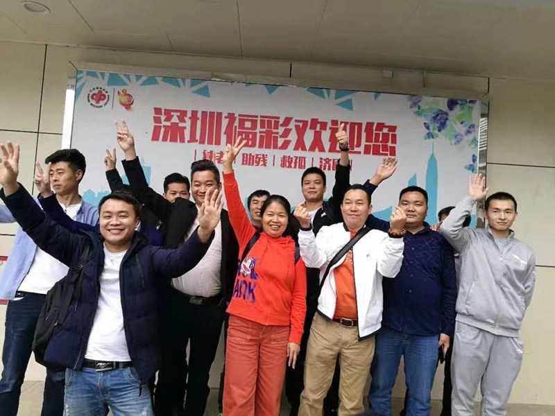 彩票合买团中大奖 28人合伙领走668万多元