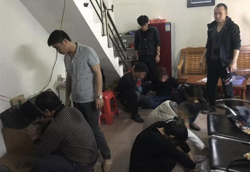 女子赴宴被“下毒” 光明警方顺藤摸瓜打掉一涉毒团伙