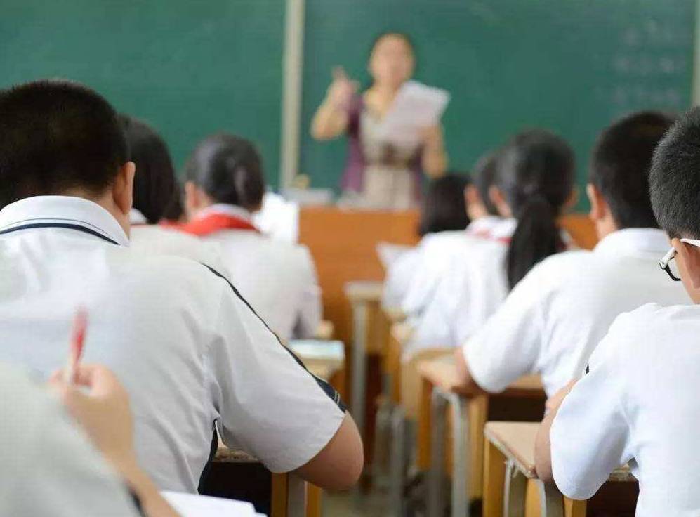 长沙：教师两次违规补课即取消教师资格证