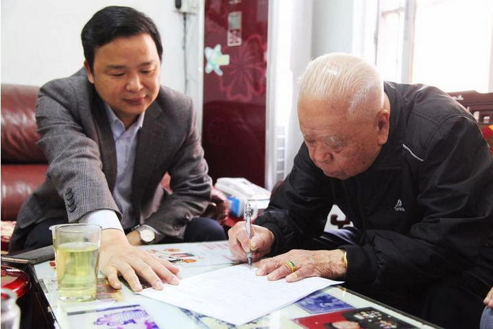 坪山街道征拆记录 | 九旬老战士搬出20年住所支持地铁建设