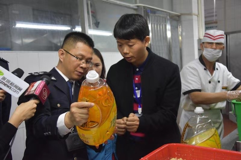 龙岗实验学校食堂怎么样？“查”餐厅来了！