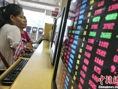 中国股市再次翻红大涨 A股收复3000点创业板大涨超4%