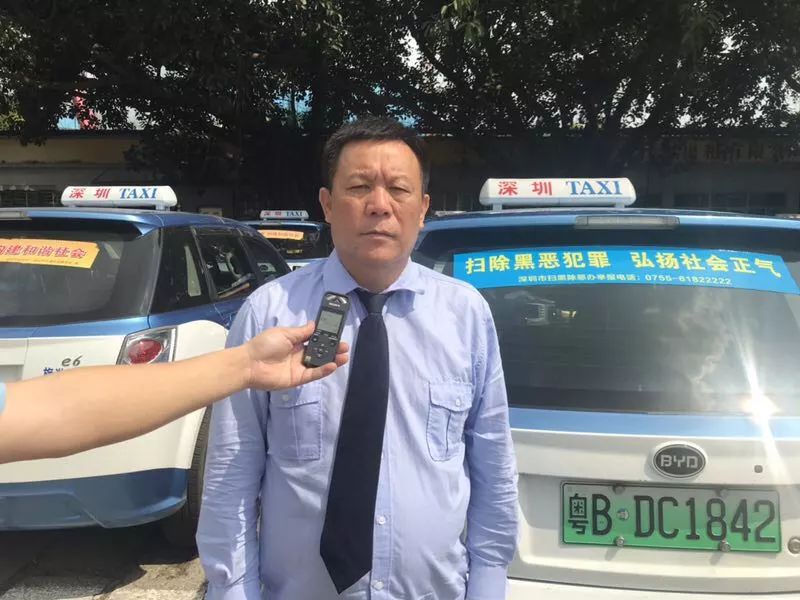 凌晨两点她突发心脏病 的哥一路疾驶直奔医院
