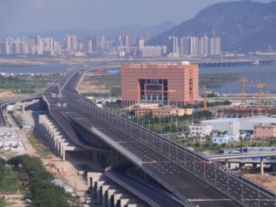 广深沿江高速二期国际会展立交项目交工验收