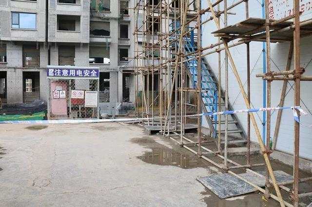 衡水一工地发生事故致11人死亡，8名相关责任人被控制
