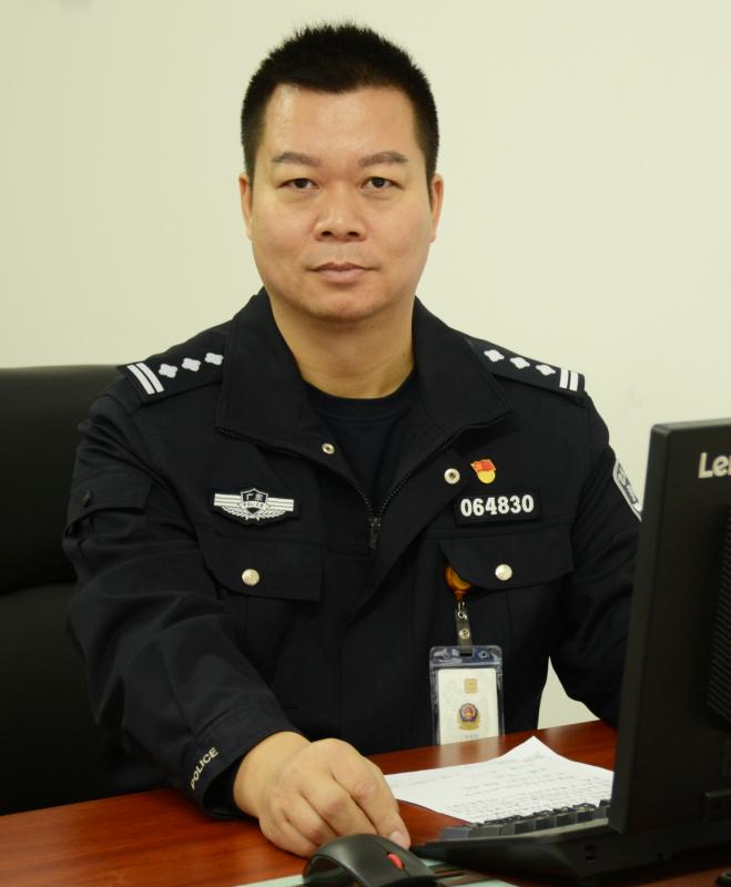 每日警星 | 李剑煌：用真情感化在押人员
