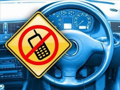 媒体刊文谈开车看手机撞亡：应让驾车打手机处罚等同于醉驾