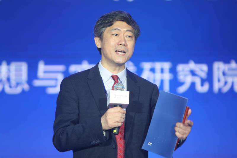 李稻葵：新消费有望为中国经济带来最强增长