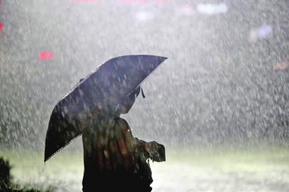 全市河道水库目前运行平稳，周末局地仍有暴雨