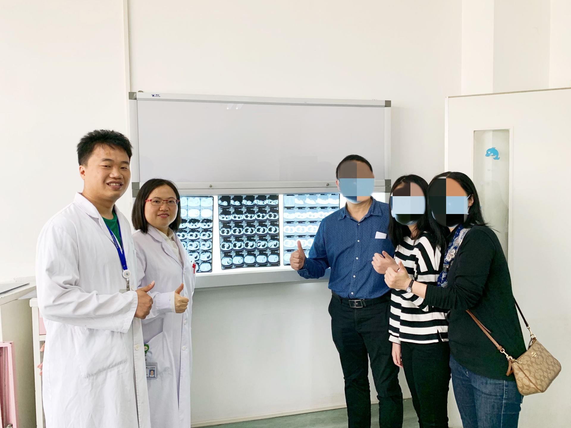 ​14岁少女“不明原因”发热昏迷，两家医院硬是把她从死神手里拉了回来