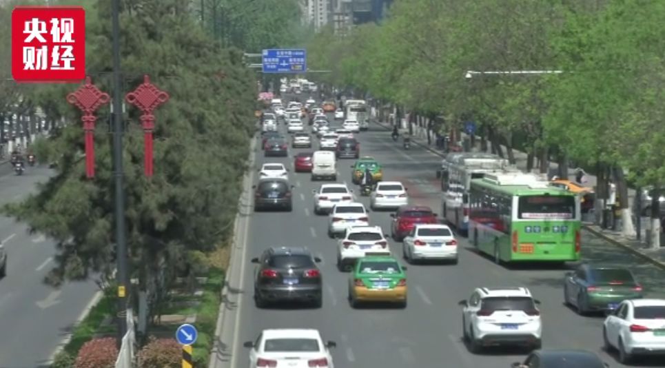 奔驰漏油事件升级！车主被迫交纳的1.5万“金融服务费”到底是啥？