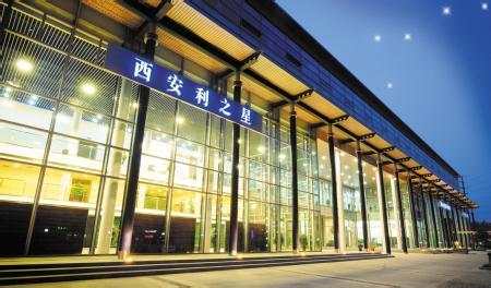 奔驰女车主维权最新进展：银保监会要求对奔驰汽车金融开展调查