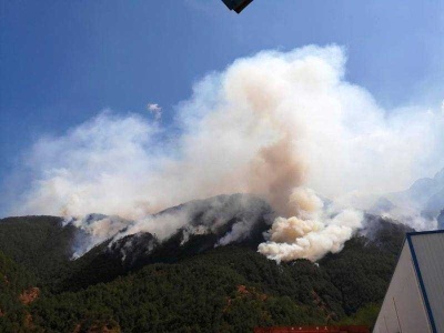 四川凉山州冕宁县森林大火已扑灭 转入清理看守阶段