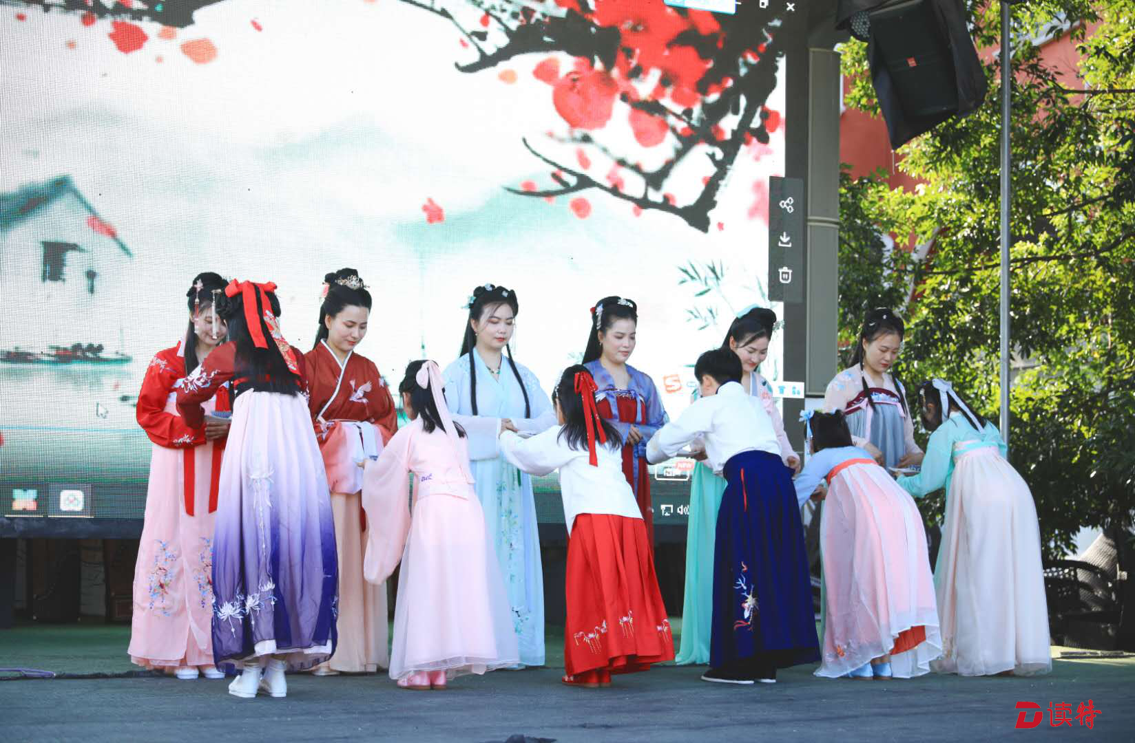 品鉴国学经典 深圳市首届礼仪文化展演活动举行