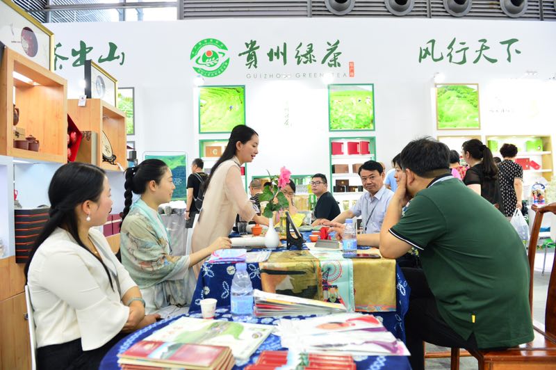 连续14年亮相文博会的贵州展区有道好茶，引观众驻足品味茶香